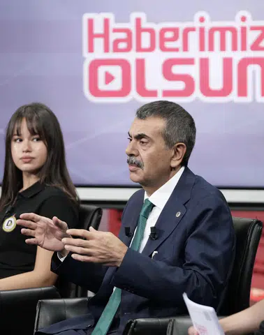 Bakan Tekin’den Öğrencilere “İyi İnsan” Mesajı
