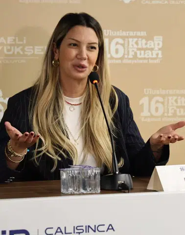 Fulya Öztürk'ten Dijital Medyada Algı Operasyonlarına Dikkat Çekilen Açıklamalar