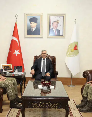 Vali Mükerrem Ünlüer, Kolordu Ve Tugay Komutanlarını Ağırladı