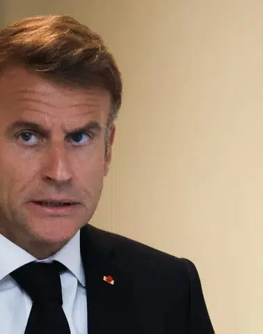 Macron’dan Fransa’daki Olaylara Tepki: Yıkanlar Bedelini Ödemeli