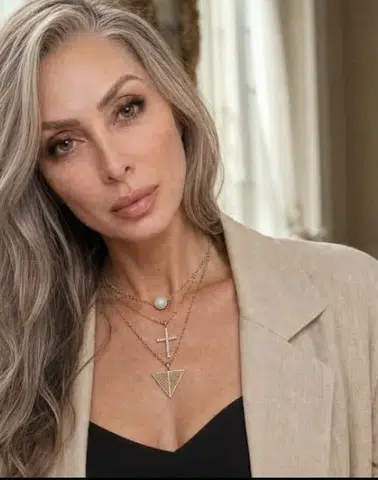 Ayça Ay’dan Sahne Mesajı: “Ne Güzel Hissettirdi” Denmeli