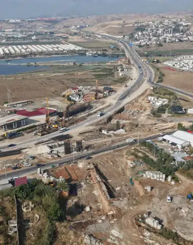 Kılavuzlu’da 3 katlı kavşak çalışmaları hızlanıyor