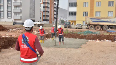 Elbistan Belediyesinin ücretsiz sosyal konut projesinin temeli atıldı