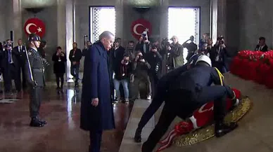Devlet erkanı Anıtkabir'de
