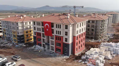 Dış cephesi tamamlanan afet konutları, vatandaşları cezbediyor