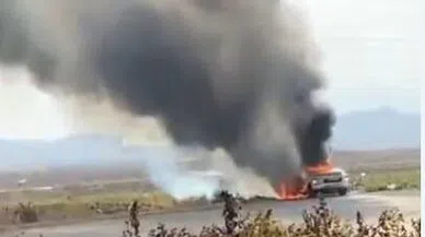 Park halindeki otomobil alev alev yandı