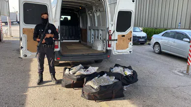 Durdurulan minibüste 46 kilo uyuşturucu ele geçirildi