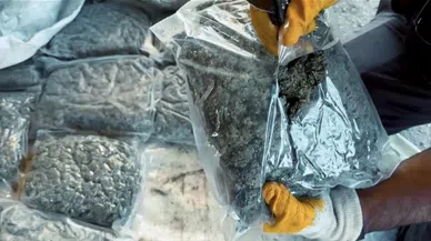 Osmaniye'de durdurulan tırda 12 kilo uyuşturucu madde ele geçirildi