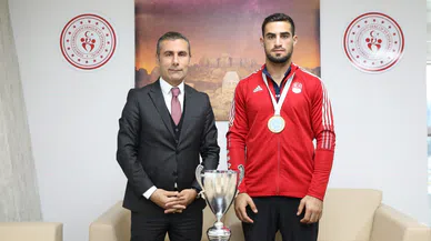 Emrah Yaşar dünya şampiyonu oldu