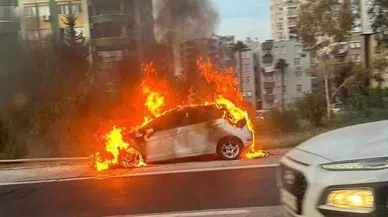 Bir günde 4 araç motor kısmından yandı
