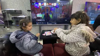 Kahramanmaraş’ta depremzede çocuklara konsol oyunu etkinliği