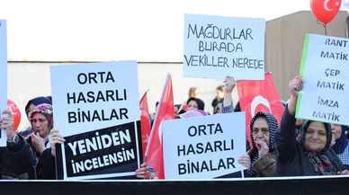 Orta hasarlılardan Ak Parti önünde düdüklü eylem