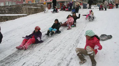 10 Ocak'ta Hangi İllerde Kar Tatili Var? - Öğrenciler Dikkat!
