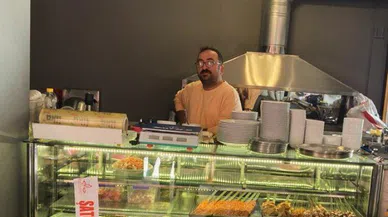 Elbistanlı depremzede esnaf Aydın Çine'de hayata yeniden tutundu