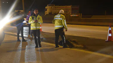 Adana’da otoyolda tırın çarptığı kadın öldü