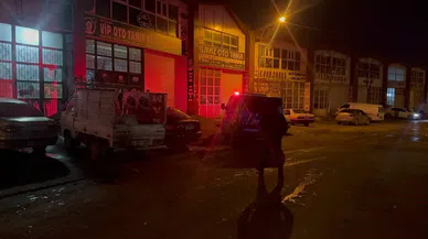 Oto sanayi esnafı ile müşteriler arasında silahlı kavga: 1'i ağır 3 yaralı
