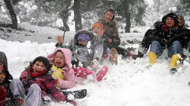 Çanakkale'de Bugün 10 Ocak Okullar Tatil Mi? Hangi İlçelerde Okullar Tatil? Kaç Gün Kar Tatili?