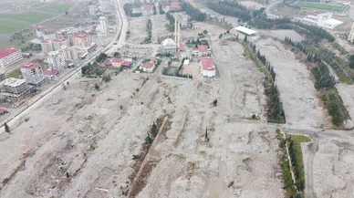 17 bine aşkın vatandaş yaşıyordu! Doğukent’in son durumu dron ile görüntülendi