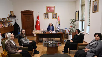 AK Parti Kadın Kolları Başkan Mahçiçek’i ziyaret etti