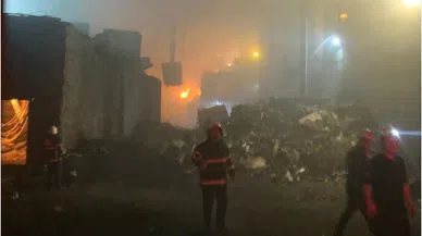 Metalürji fabrikasında yangın