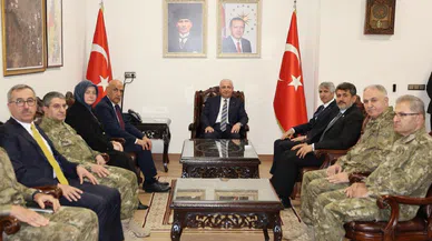 Bakan Yaşar Güler, Valiliği ziyaret etti