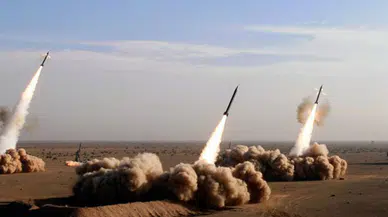 Husilerin fırlattığı füze İsrail'e düştü