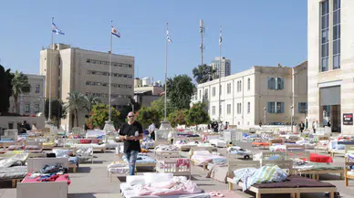Hamas’ın rehin aldığı İsrailliler için “yataklı” protesto