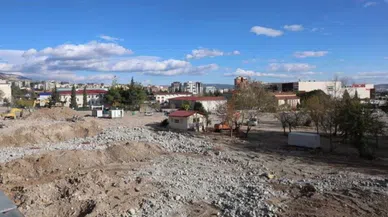 Kahramanmaraş'ta depremde yıkılan mahalle yerinde dönüşüm bekliyor
