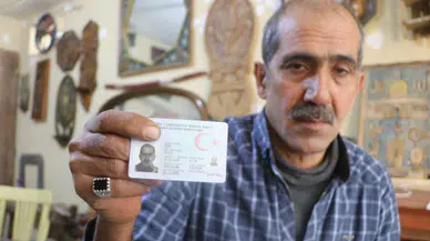 Lazları çok sevdiği için ismini Temel Reis olarak değiştirdi