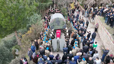Şehit Kadir Dingil gözyaşları içinde son yolculuğuna uğurladı