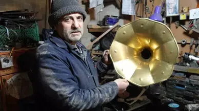 Tarihi gramafonları tamir ediliyor