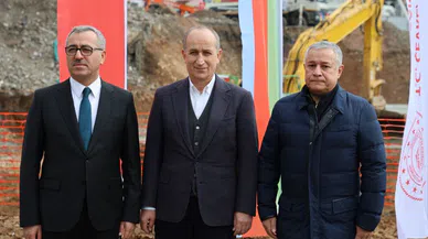 TOKİ Başkanı ve Azeri yetkili 'Azerbaycan Mahallesi' inşaat alanında incelemede bulundu