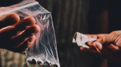 Çocuklara uyuşturucu satan şahıs yakalandı