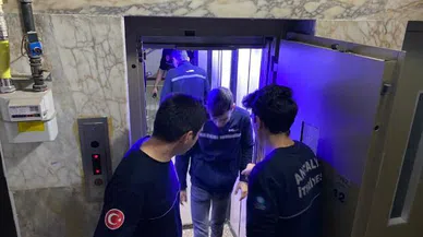 14 katlı binanın asansöründe mahsur kalan kuryeyi itfaiye kurtardı