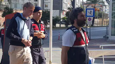 35 bin erosu gasp edildikten sonra 2 şüpheliyi aracıyla çarparak öldüren Ukraynalı turist tutuklandı