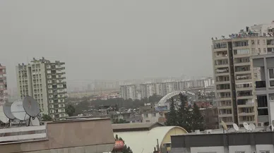 Toz taşınımı Adana'da etkili oldu