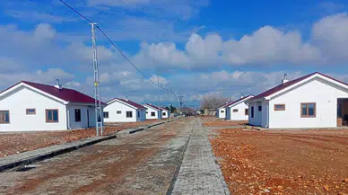 Adıyaman’da köy evleri teslim ediliyor