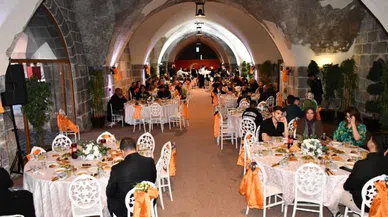 Şehit ve gazi aileleri iftar sofrasında buluştu