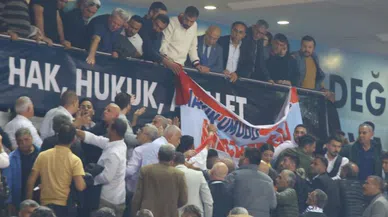 CHP’nin 38. Olağan Kurultayı’nda gerginlik