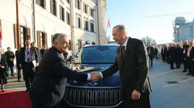 Cumhurbaşkanı Erdoğan, Macaristan Başbakanı Orban'a Togg hediye etti
