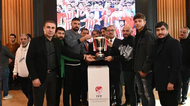 Kahramanmaraş'ın Gururu: İstiklal Spor, Şampiyonluk Kupasını Aldı!