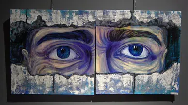 Öğretim üyesinden depremi anlatan sergi