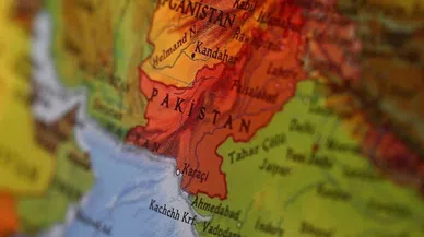 Pakistan’daki sel ve yıldırımlarda 43 kişi öldü