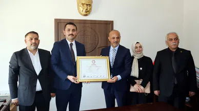 Koray Kıraç mazbatasını aldı