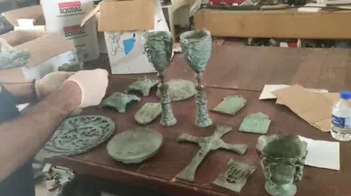 74 parça tarihi eser ele geçirildi
