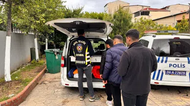Yolu kapatarak asker eğlencesi yapan gruba ceza