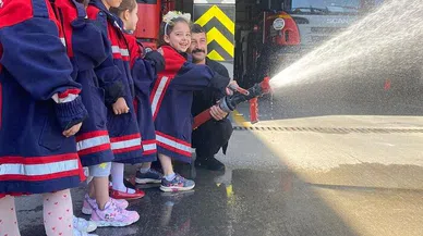 Anaokulu öğrencilerine yangın eğitimi verildi