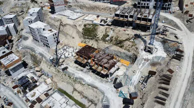 Samandağ'da TOKİ konutları yükseliyor