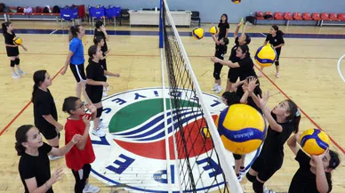 Voleybol kursları, Filenin Sultanları sayesinde doldu