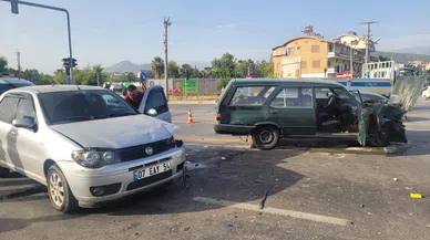 Sistemin çalışmadığı kavşakta kaza: 4 yaralı
